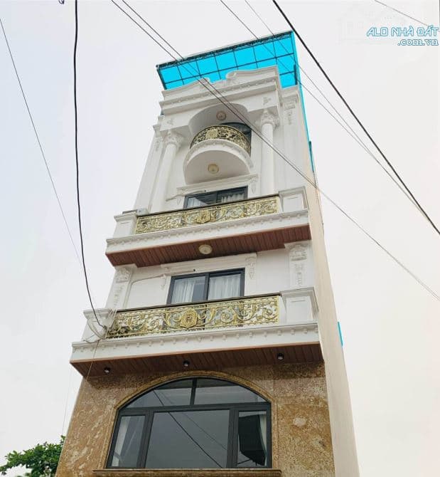 👉👉 BánNhà Nguyễn Văn Linh Long Biên Mặt tiền 5m 15xxx tỷ. 👉👉Lô Góc+kinh Doanh+Thang m