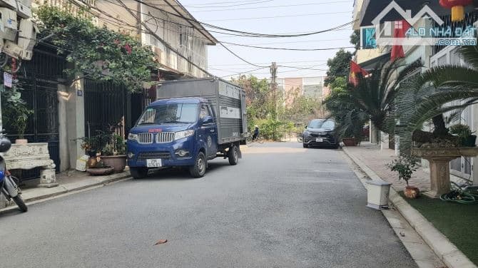 Căn nhà hiếm, vừa ở vừa kinh doanh, làm kho.., đường lớn, chốt nhanh kẻo mất