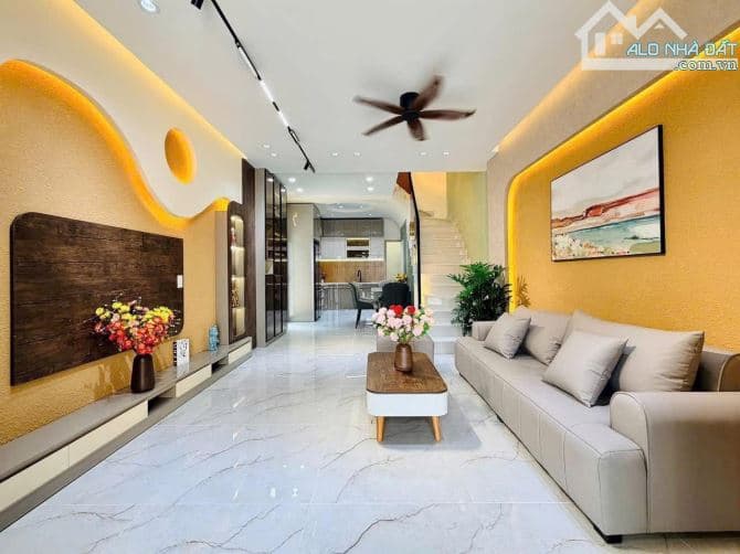 Căn siêu hiếm, cực kì đẹp ngay Quang Trung, Gò Vấp. Giá: 3 tỷ 520 / 56m2. SHR, hẻm thông