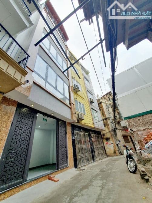 Bán nhà Cầu Giấy, Hà Nội, 62m2, 5T, 13 tỷ