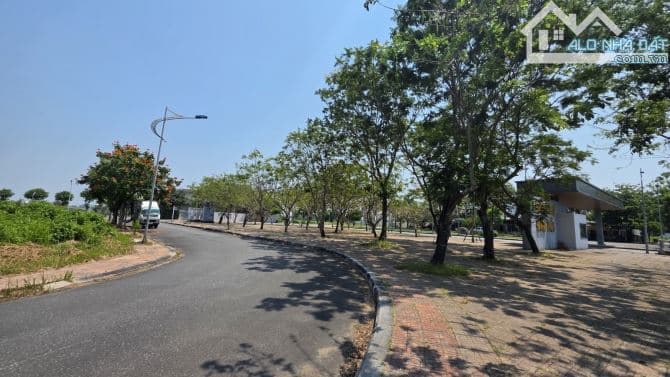 Đất Biệt Thự Đảo Nổi Góc 2 Mặt Tiền - 430m2 tại Đà Nẵng