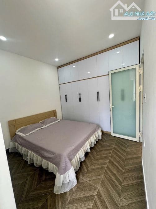 Nhà 3 tầng mặt tiền Trần Nhân Tông, Sơn Trà, kinh doanh đỉnh