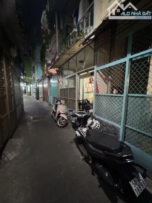 TRUNG TÂM Q10 - BÀ HẠT - NHÀ CŨ CẢI TẠO HOẶC XÂY MỚI – DT: 40M2- 6 TỶ 5