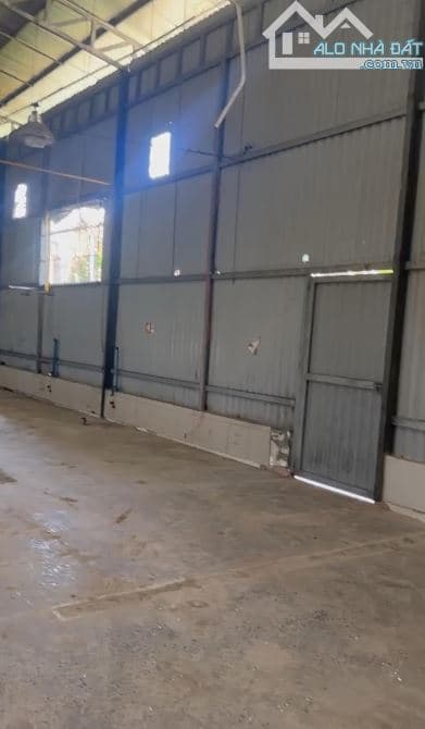 Cho thuê kho xưởng 1101m2 gần Nguyễn Duy Trinh, Phú Hữu, Q9